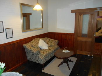 A Twist Of Willow - Accommodation Australia 2