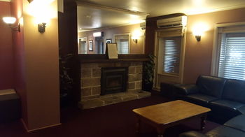 Wisemans Inn Hotel - Local Tourism 11
