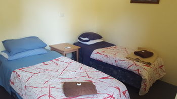 Wisemans Inn Hotel - Local Tourism 43