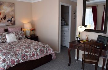 Cutmore Cottages - Bagala Bungalow - Accommodation Australia 34