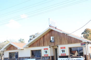 Tamworth Lodge Motel - Accommodation Australia 9