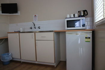 Tamworth Lodge Motel - Accommodation Australia 27