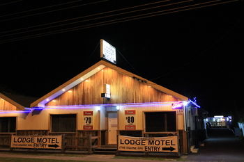 Tamworth Lodge Motel - Accommodation Australia 42