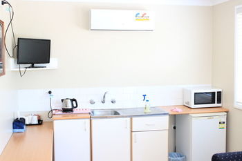 Tamworth Lodge Motel - Accommodation Australia 63