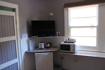 Tamworth Lodge Motel - Accommodation Australia 86