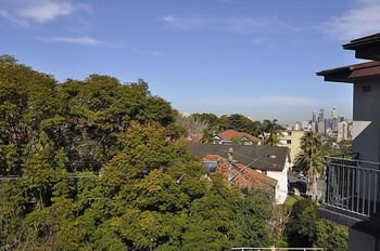 Neutral Bay 9 Bent Furnished Apartment - Australia Shopping 4