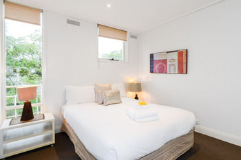 UrbanMinder @ Margeaux - Local Tourism 5