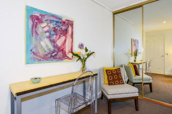 UrbanMinder @ Margeaux - Local Tourism 9