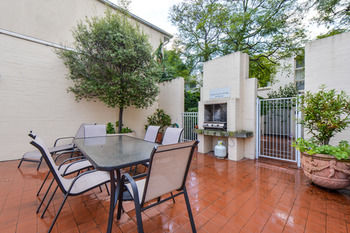 UrbanMinder @ Margeaux - Local Tourism 20