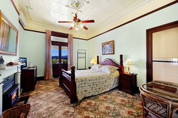 CBC Bed & Breakfast & Cafe - Local Tourism 24