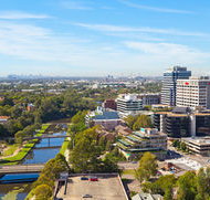 Meriton Serviced Apartments Church Street - Bed n Breakfasts