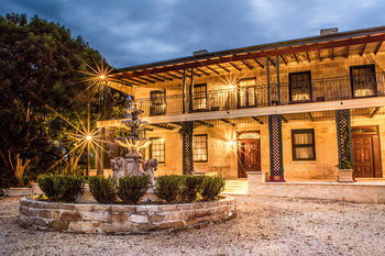 Segenhoe Inn Historic Bed & Breakfast - Accommodation Australia 4