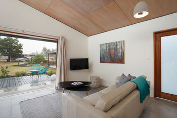 Studio 367 - Local Tourism 6