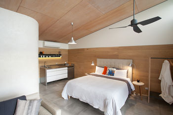 Studio 367 - Local Tourism 7