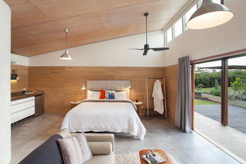 Studio 367 - Local Tourism 8