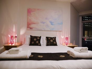 Anchor On Paramount - Australia Shopping 4