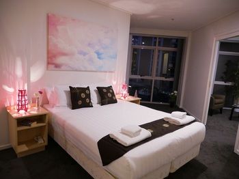 Anchor On Paramount - Australia Shopping 9