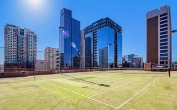 Anchor On Paramount - Australia Shopping 19