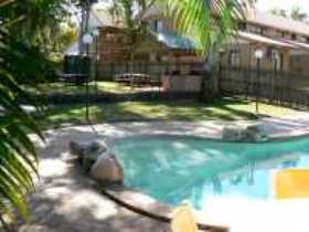 Comfort Inn And Suites Robertson Gardens - Accommodation Australia 0