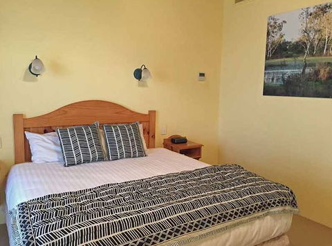 Coonawarra Units - Local Tourism 0
