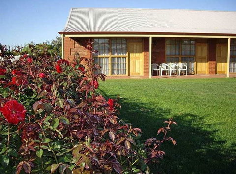 Coonawarra Units - Local Tourism 1