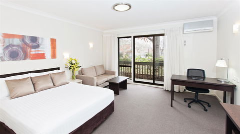 BEST WESTERN Tall Trees Canberra - Local Tourism 4