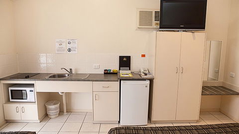 BEST WESTERN Caboolture Central Motor Inn - Accommodation Australia 0