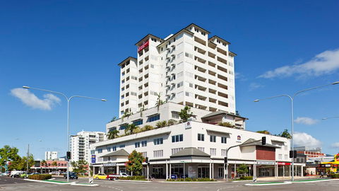 BEST WESTERN PLUS Cairns Central Apartments - Accommodation Australia 3