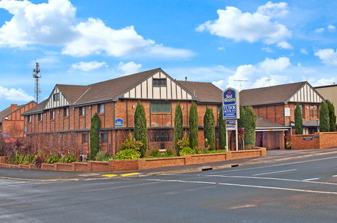 BEST WESTERN Tudor Motor Inn - Local Tourism 0