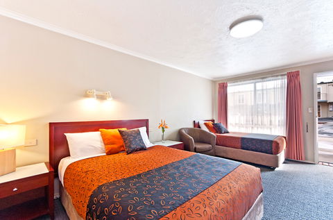BEST WESTERN Tudor Motor Inn - Local Tourism 16