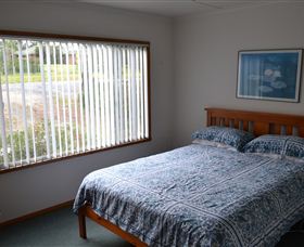 Amos Cottage - Bed n Breakfasts 0