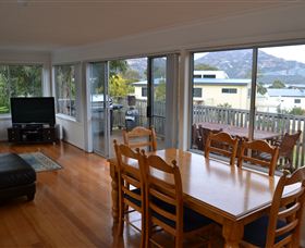 Amos Cottage - Bed n Breakfasts 1