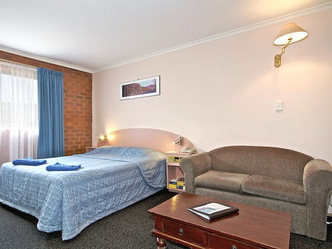 Martin Cash Motel - Accommodation Australia 6