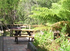 Blackwood Studio Accommodation - The Cottage - Local Tourism 0