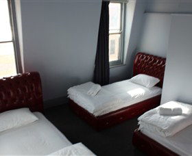 Backpackers Imperial Hotel - Accommodation Australia 2