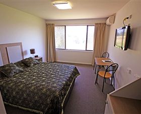 Mornington Inn Hotel Motel - The - Accommodation Australia 2