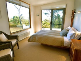 Bruny Island Experience - Local Tourism 2