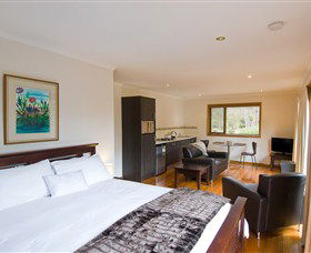 Parnella Kettering Accommodation - Local Tourism 3