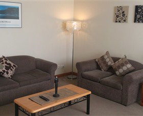 Ashwood Apartments - Bellerive - Local Tourism 3