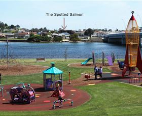 The Spotted Salmon Cottage - Accommodation Australia 1
