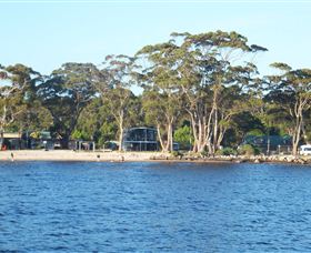 Tuckers Rocks Cottage - Local Tourism 2