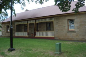 Christopher Hall's Colonial Accommodation - Local Tourism 1