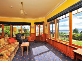 Beauty Point's Pomona Spa Cottages - Accommodation Australia 1