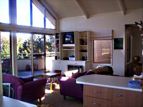 The Beach House - Freycinet - Local Tourism 1