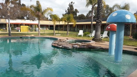 Barooga Country Inn Motel - Local Tourism 5