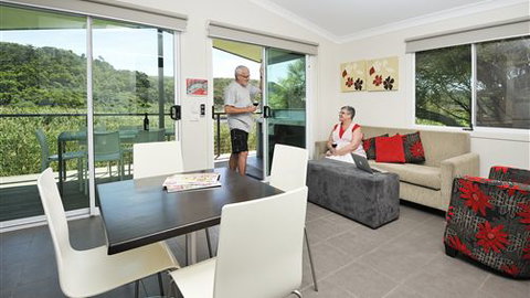 Port Campbell Holiday Park - Local Tourism 0