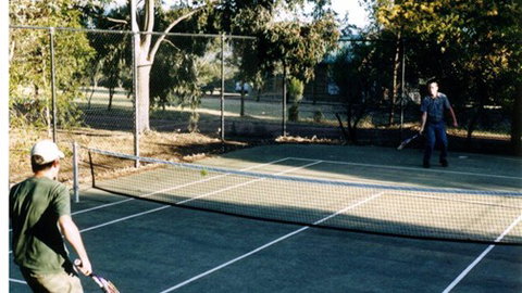 Happy Wanderer Holiday Resort - Australia Shopping 4