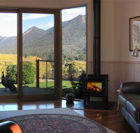 Cathedral Valley Farm - Local Tourism