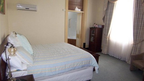 Bank On Main - Accommodation Australia 1