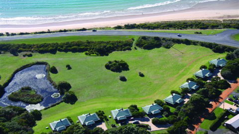 Apollo Bay Cottages - Local Tourism 0